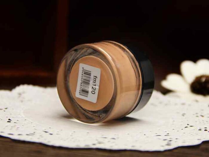 15-year expertise cooling brightening foundation for professionals