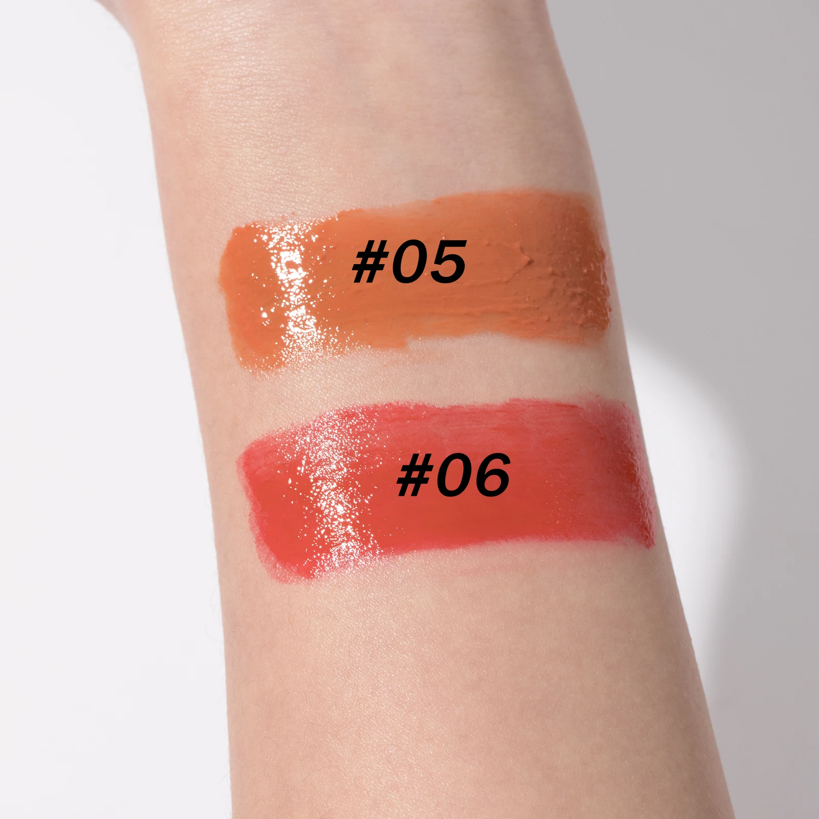 Private Label Lip Gloss Pen OEM: High-Shimmer Vegan Lip Gloss with Super Juicy Formula - Customizable & Moisturizing